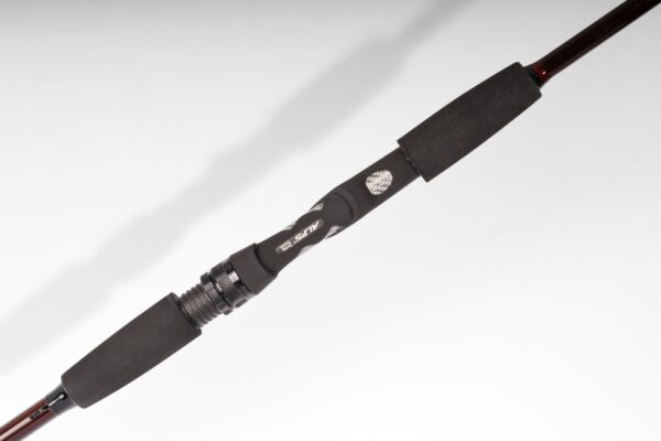 Surman 50G Series Bass Spinning Rod - Image 13
